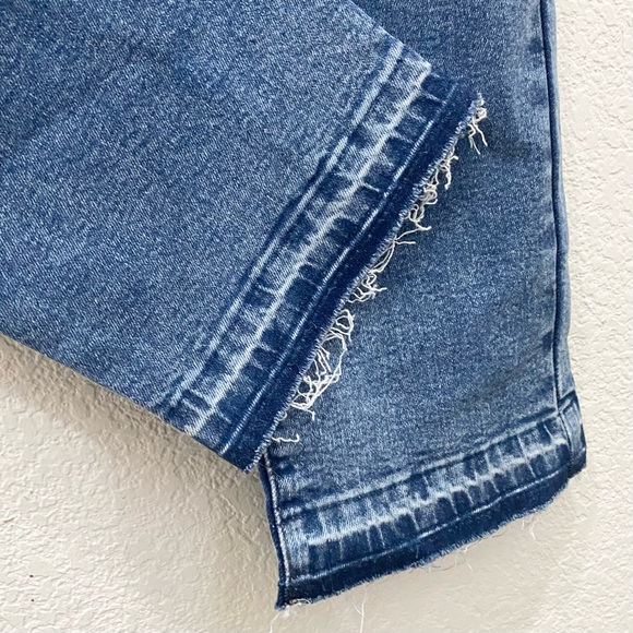 A.N.A. High Rise Straight Leg Jeans in Medium Bloom Size 14 NWT - Picture 8 of 13